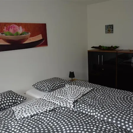 Bijou Eggetli Appartement-fewo- Dusche Oder Bad- Wc 2-bettwohnung By Interhome شقة زويسمن