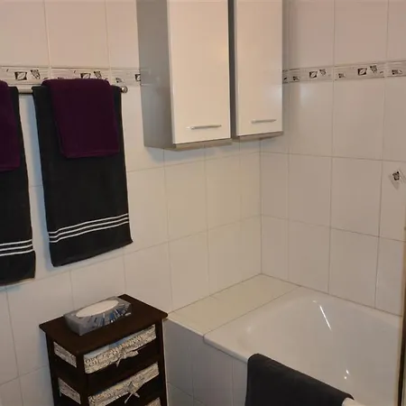 Bijou Eggetli Appartement-fewo- Dusche Oder Bad- Wc 2-bettwohnung By Interhome شقة زويسمن